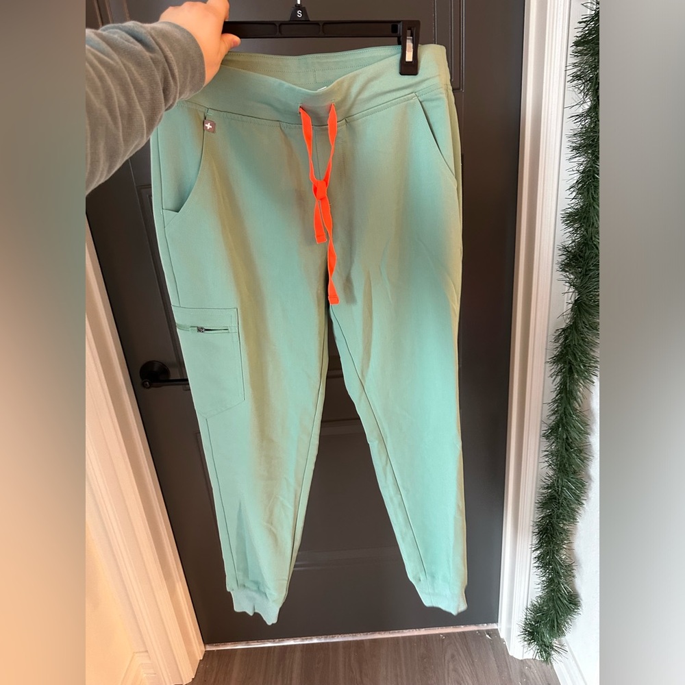 Figs scrub pants